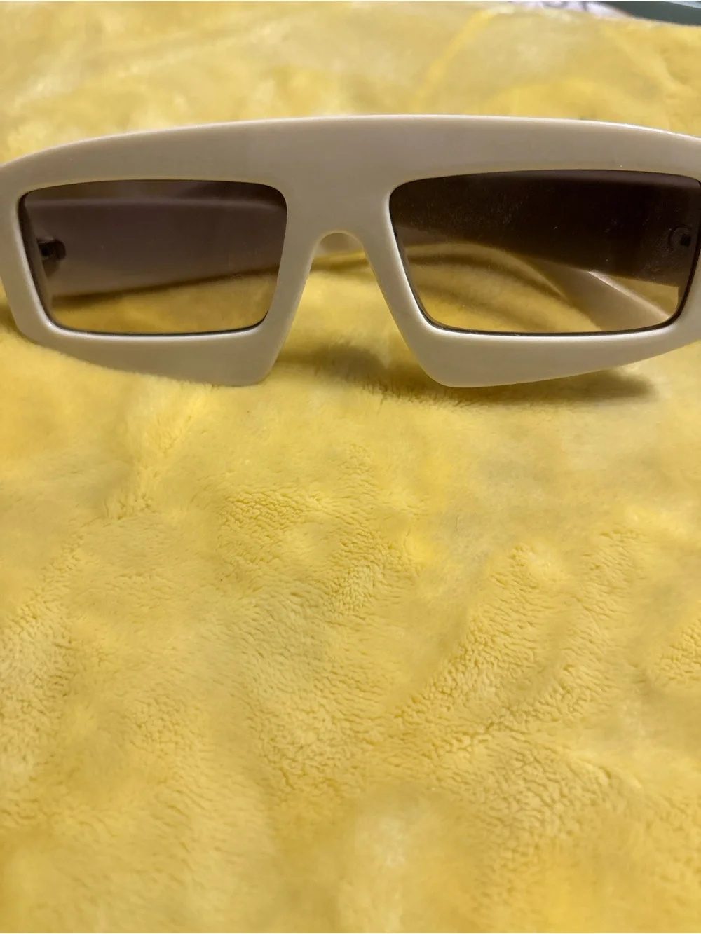White Rectangular VR/AR Style Protective Glasses - White